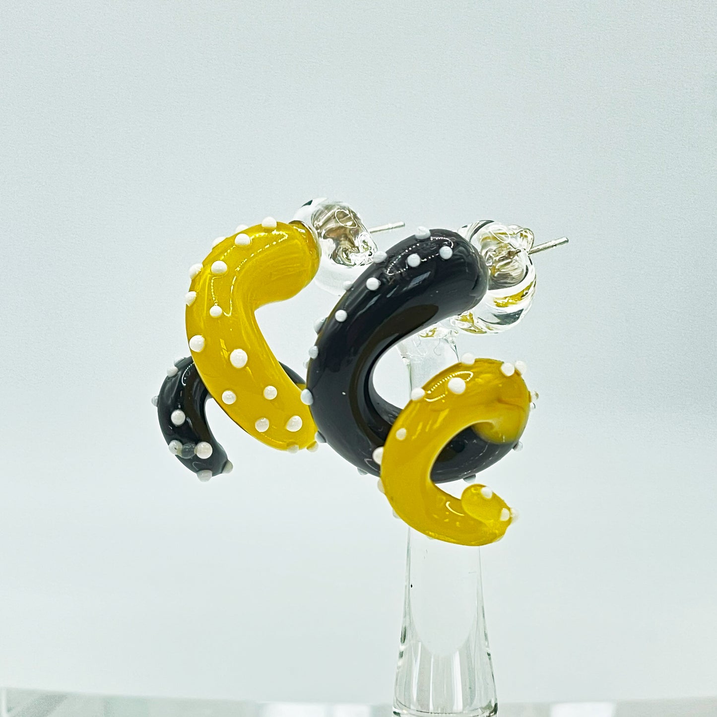 Tentacle Pin earring - Yellow / Black