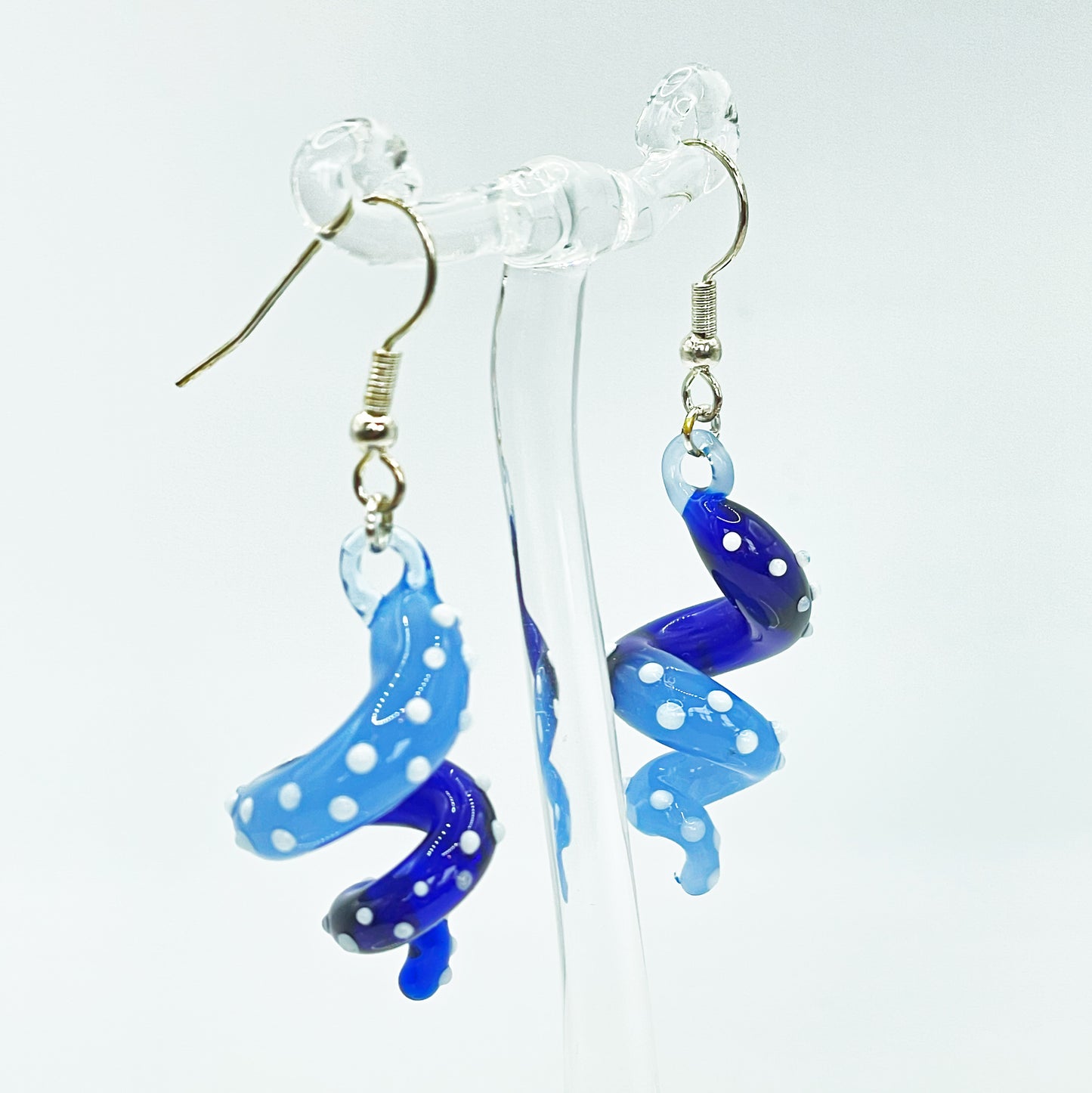Tentacle Dangling earring - Blue / light Blue