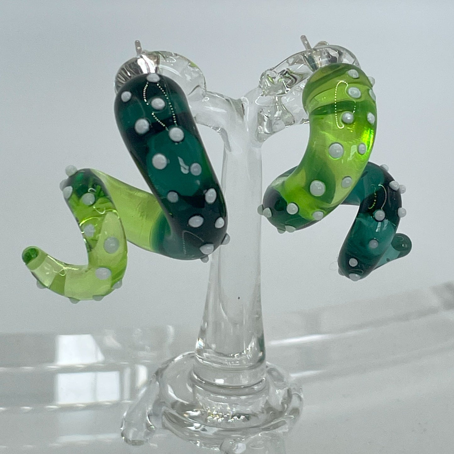 Tentacle Pin earring - Dark Green / Light Green
